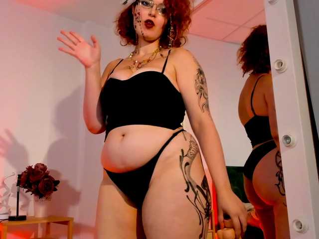 MiuMaka live cam on BongaCams