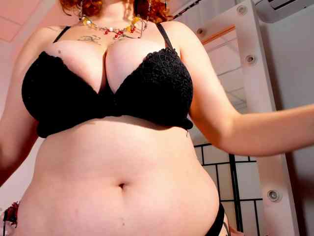 MiuMaka webcam