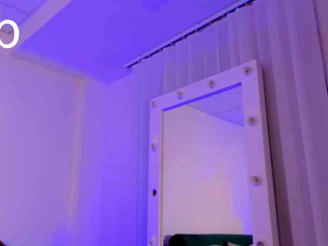 MiuMaka webcam