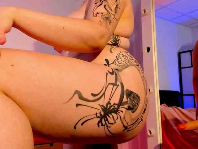 MiuMaka webcam