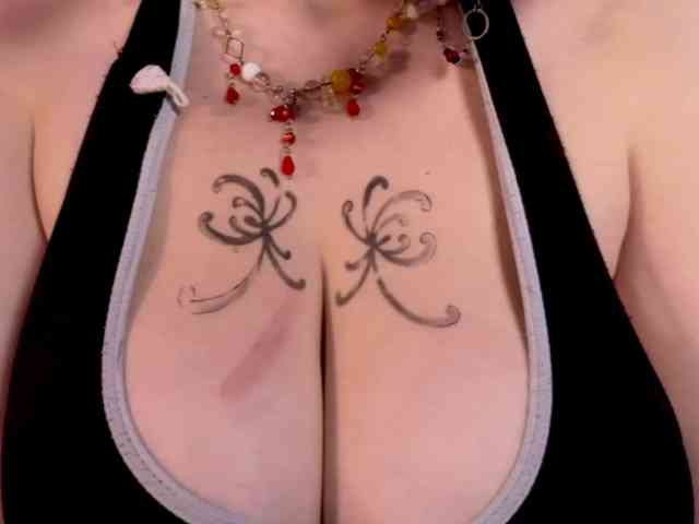 MiuMaka webcam