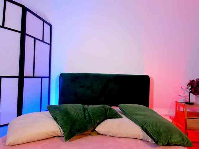 MiuMaka webcam