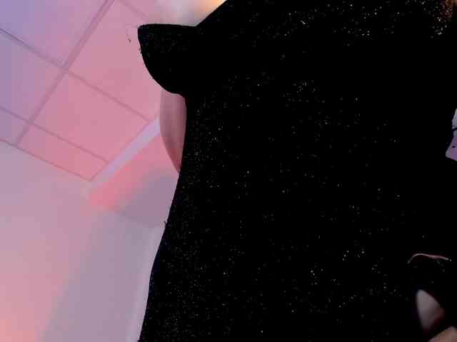 MiuMaka webcam