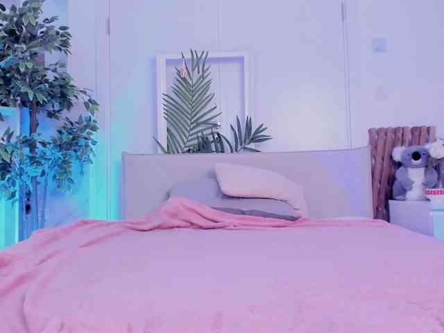 MiuMaka webcam