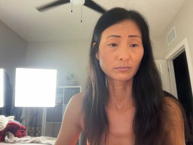 UnchartedSecret live cam on BongaCams