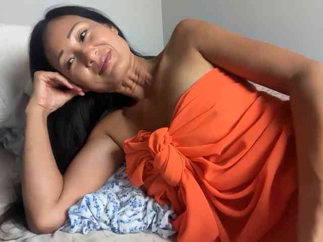 UnchartedSecret's webcam live show