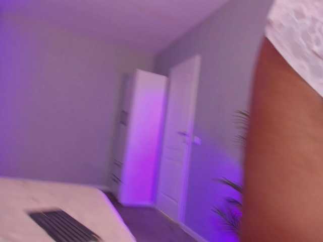 AzraKnox live cam on BongaCams