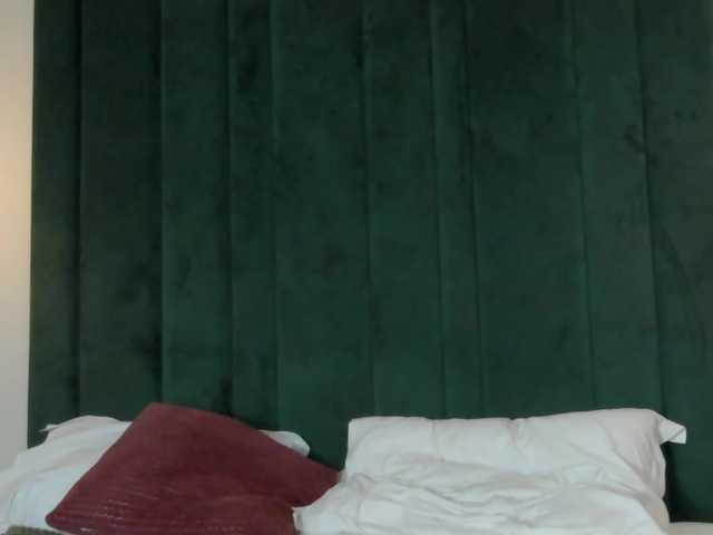AzraKnox live cam on BongaCams