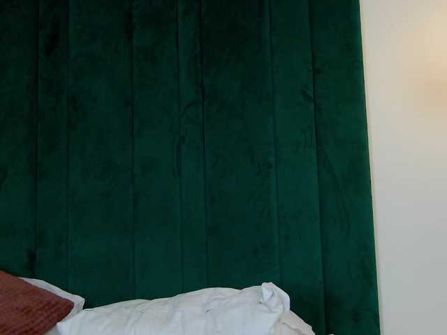 AzraKnox live cam on BongaCams