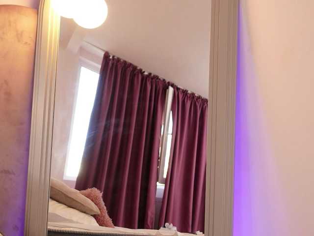 AzraKnox live cam on BongaCams