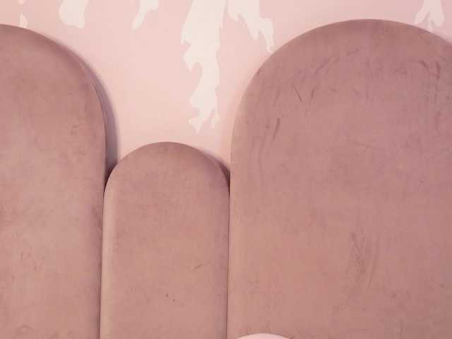 AzraKnox live cam on BongaCams