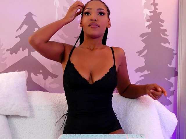 AzraKnox live cam on BongaCams