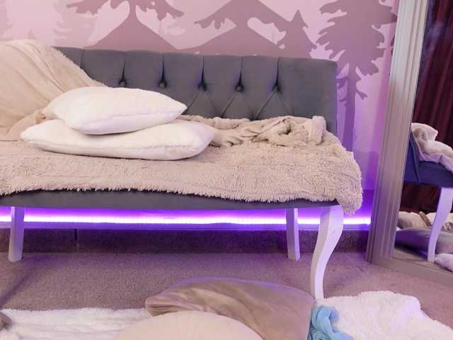 AzraKnox live cam on BongaCams