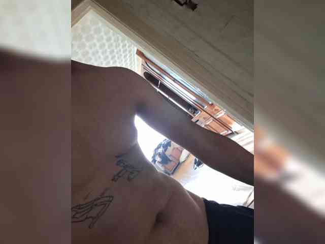 TheBrokenEnddd Live Webcam on BongaCams