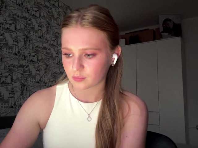 ArmindaSharpton live cam on BongaCams