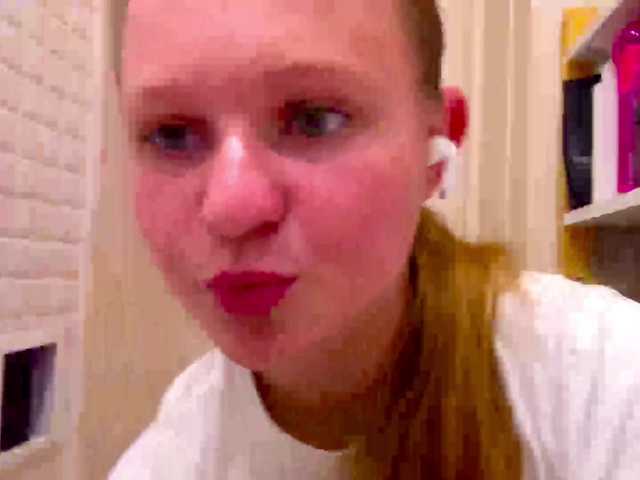 ArmindaSharpton live cam on BongaCams
