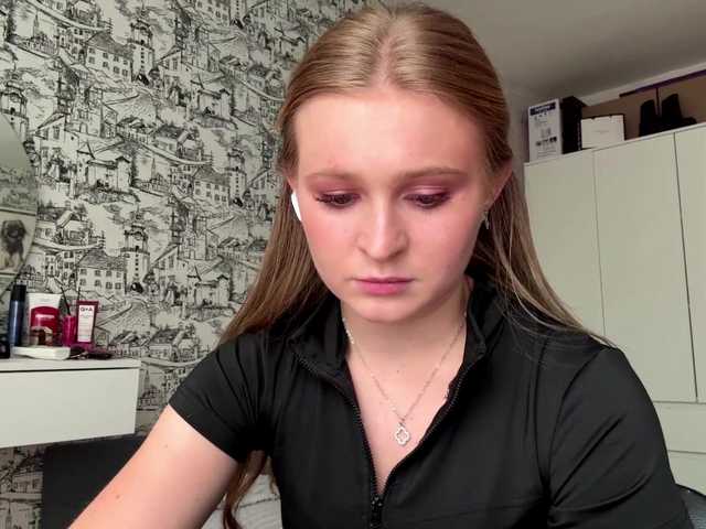 ArmindaSharpton live cam on BongaCams