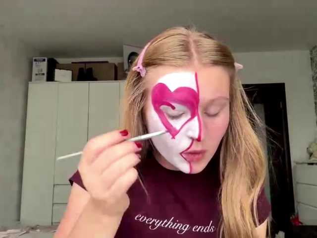 ArmindaSharpton live cam on BongaCams