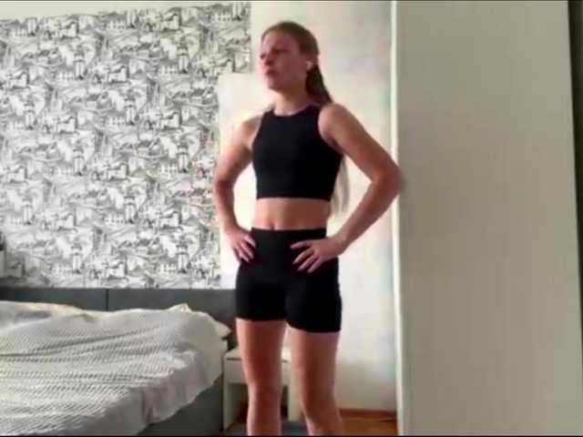 ArmindaSharpton live cam on BongaCams