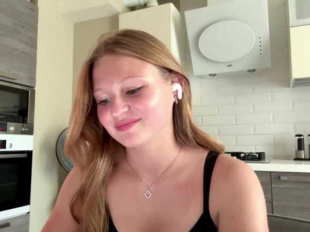 ArmindaSharpton live cam on BongaCams