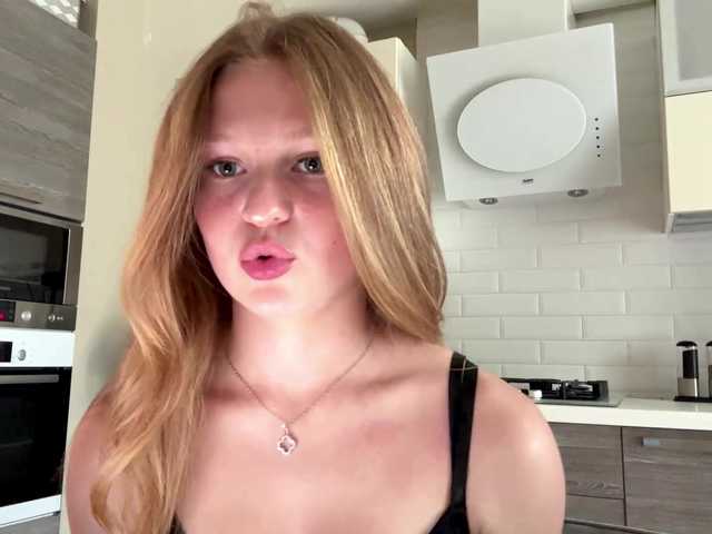 ArmindaSharpton live cam on BongaCams