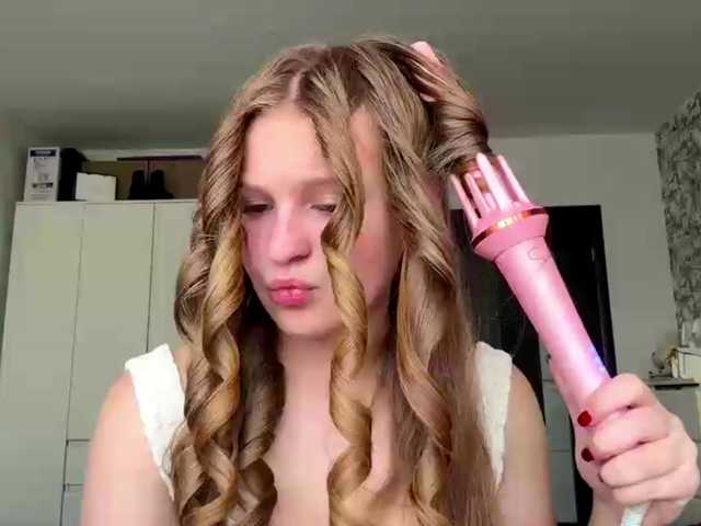 ArmindaSharpton live cam on BongaCams