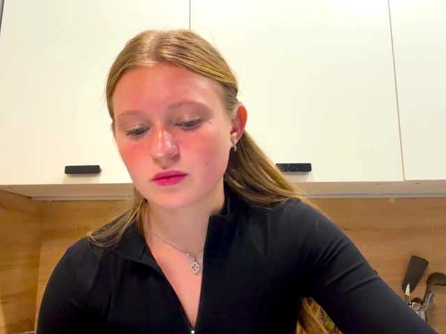 ArmindaSharpton live cam on BongaCams