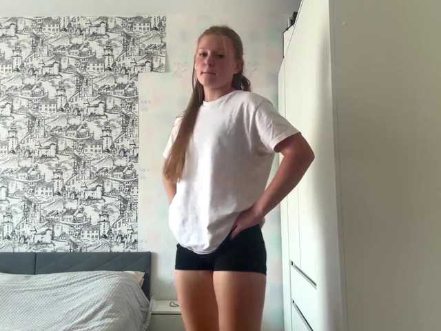 ArmindaSharpton live cam on BongaCams