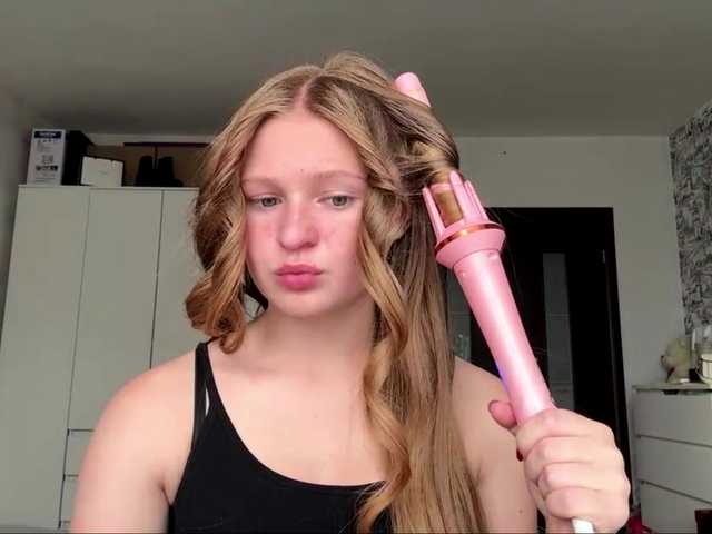 ArmindaSharpton live cam on BongaCams