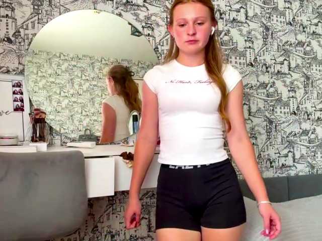 ArmindaSharpton live cam on BongaCams
