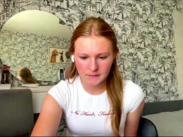 ArmindaSharpton live cam on BongaCams