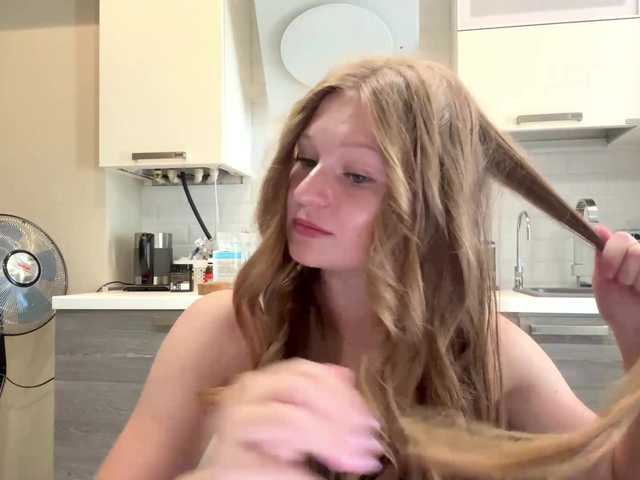 ArmindaSharpton live cam on BongaCams