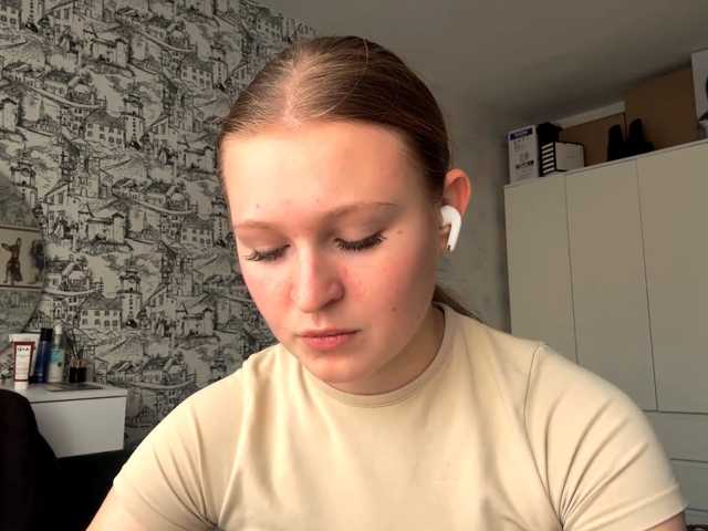 ArmindaSharpton live cam on BongaCams
