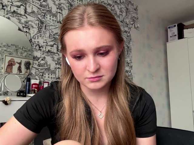 ArmindaSharpton live cam on BongaCams