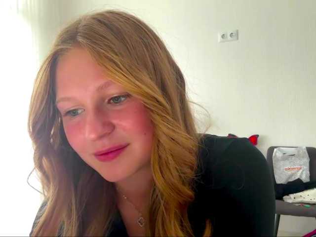 ArmindaSharpton live cam on BongaCams