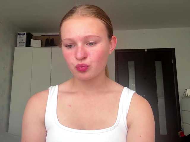 ArmindaSharpton live cam on BongaCams