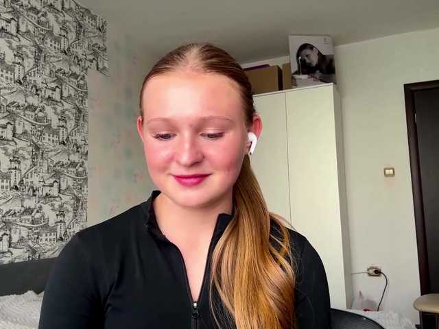 ArmindaSharpton live cam on BongaCams