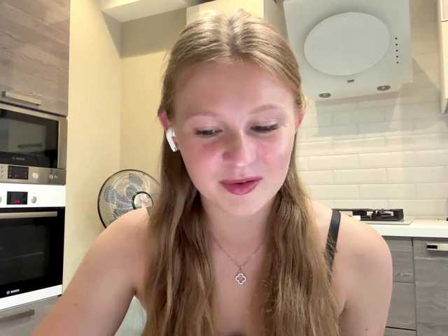 ArmindaSharpton live cam on BongaCams