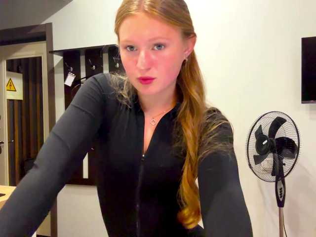 ArmindaSharpton live cam on BongaCams