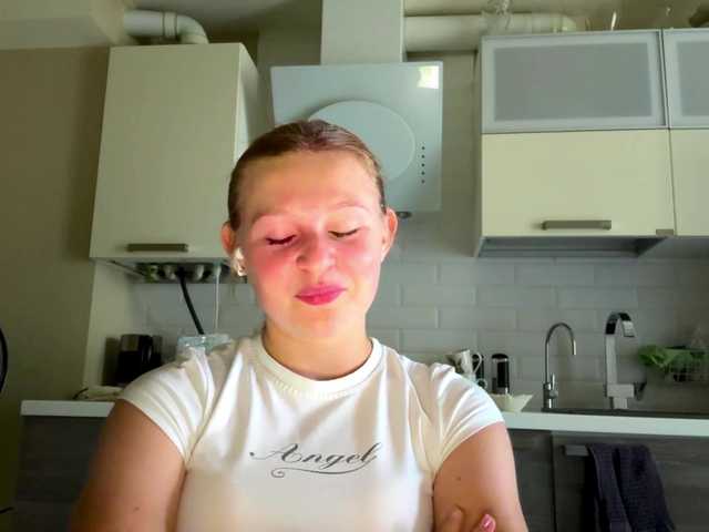 ArmindaSharpton live cam on BongaCams