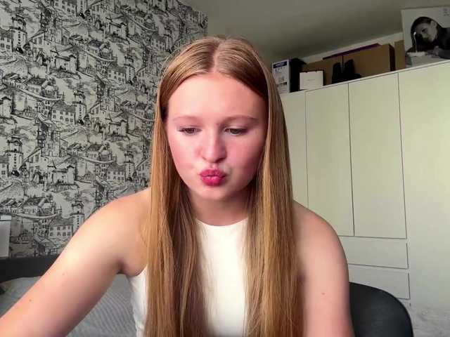 ArmindaSharpton live cam on BongaCams
