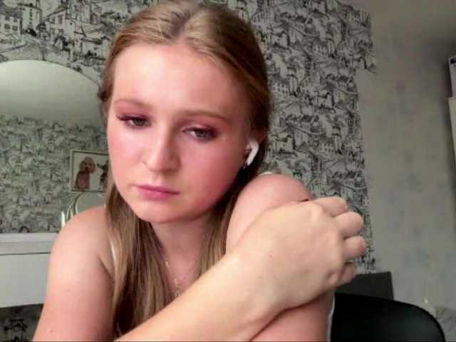 ArmindaSharpton live cam on BongaCams