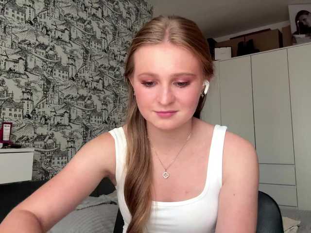 ArmindaSharpton live cam on BongaCams