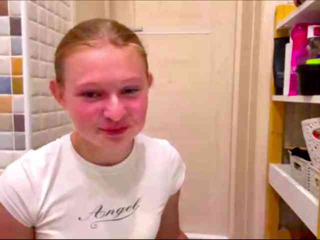 ArmindaSharpton webcam