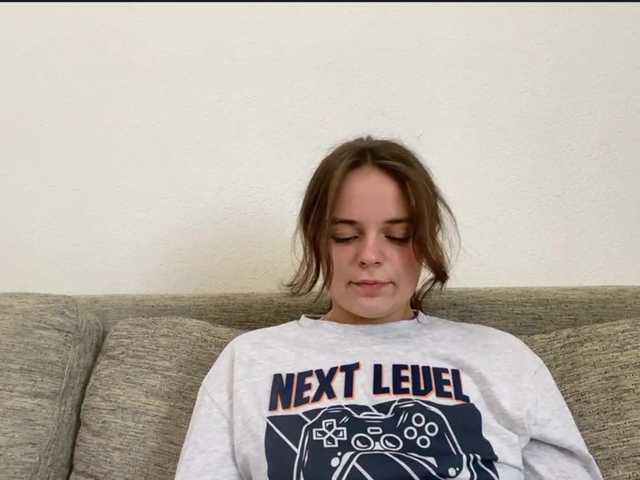 EsterGreenley live cam on BongaCams