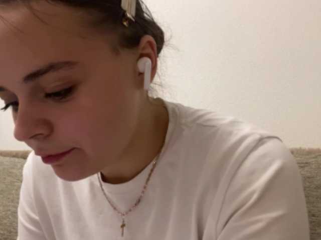 EsterGreenley live cam on BongaCams