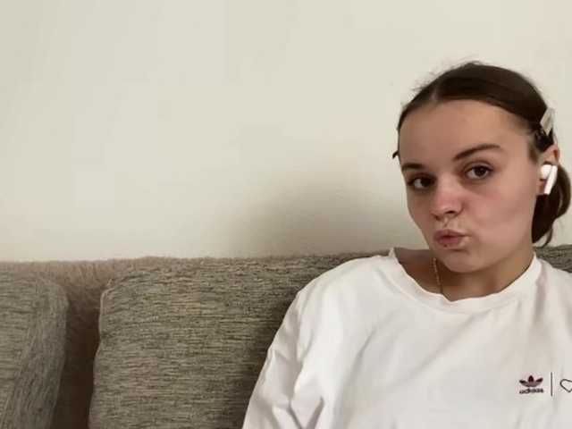 EsterGreenley live cam on BongaCams