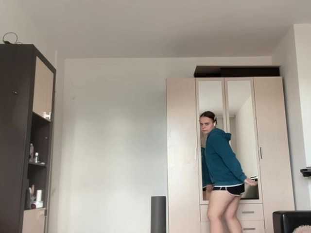 EsterGreenley live cam on BongaCams