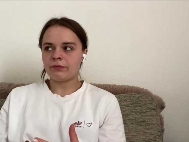 EsterGreenley live cam on BongaCams