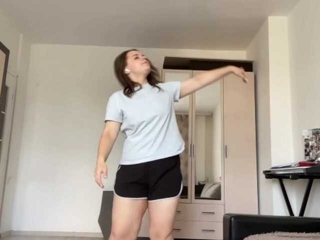 EsterGreenley live cam on BongaCams